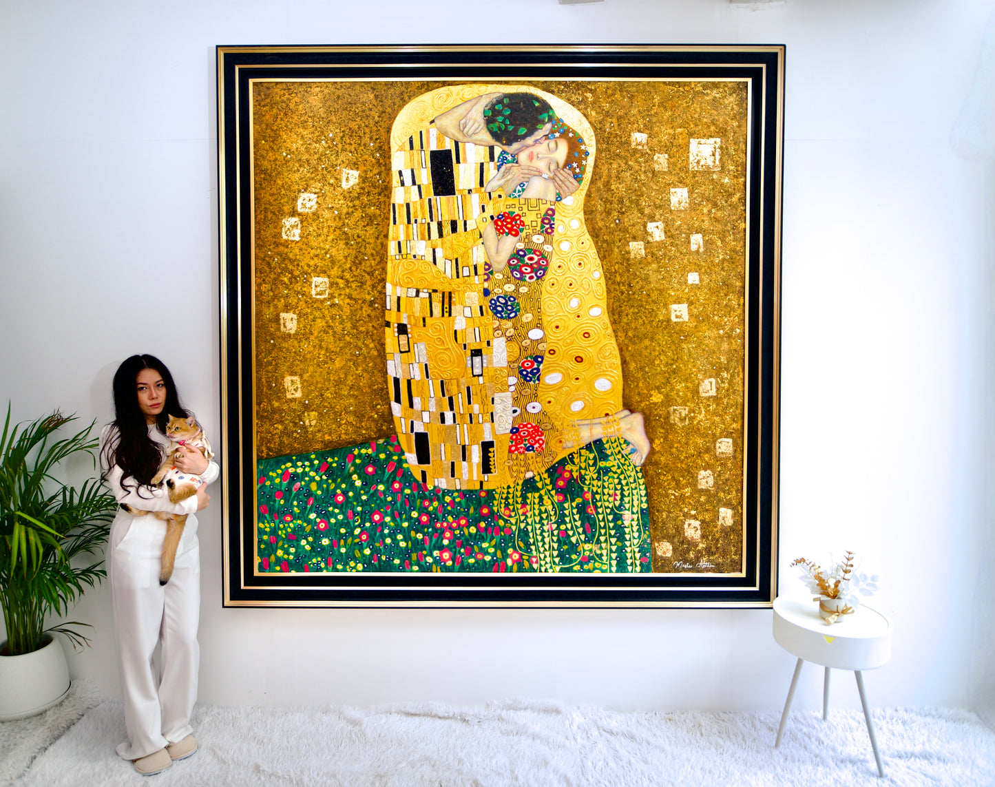 The Kiss – ผลงานชิ้นเอกของ Gustav Klimt ที่สร้างสรรค์ใหม่โดยปรมาจารย์ Apollon | 200 x 200 ซม. 