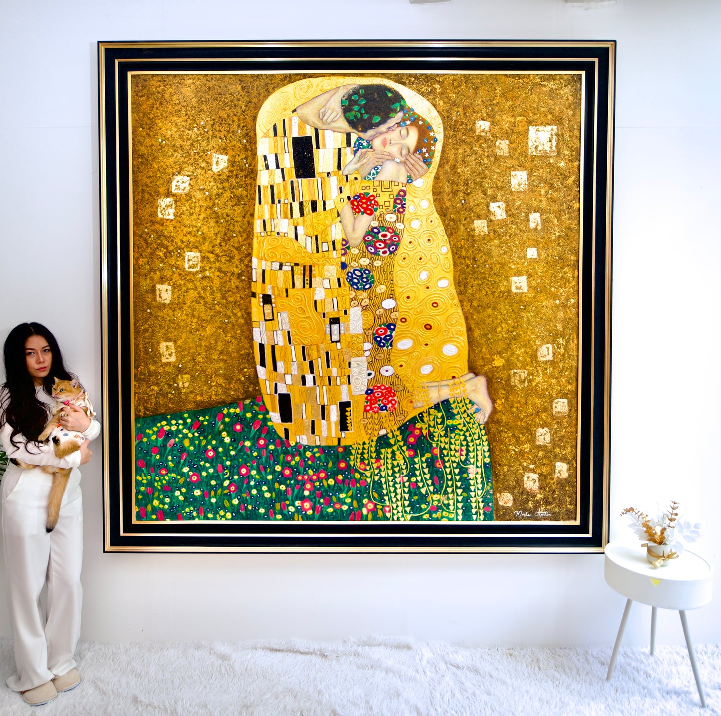 The Kiss – ผลงานชิ้นเอกของ Gustav Klimt ที่สร้างสรรค์ใหม่โดยปรมาจารย์ Apollon | 200 x 200 ซม. 