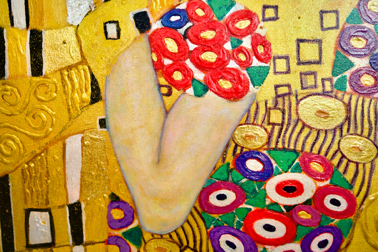 The Kiss – ผลงานชิ้นเอกของ Gustav Klimt ที่สร้างสรรค์ใหม่โดยปรมาจารย์ Apollon | 200 x 200 ซม. 