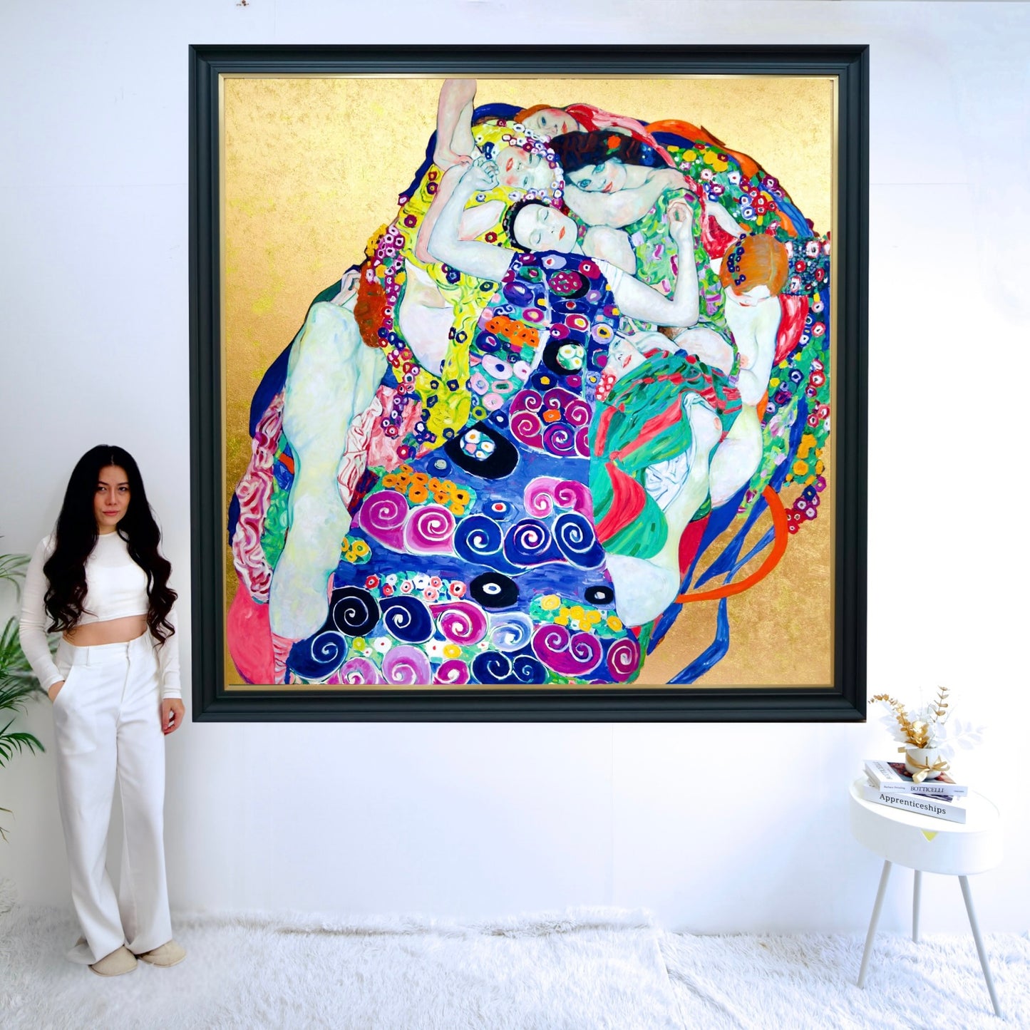 The Maidens – ผลงานชิ้นเอกของ Gustav Klimt ที่สร้างสรรค์ใหม่โดยปรมาจารย์ Apollon | 200 x 200 ซม. 